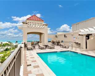 Reggie Saylor Real Estate Fountains on Ocean Boulevard